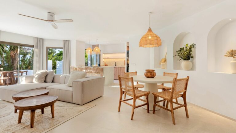 70b03ab1c9fe66ca8523e40ca9311d35 - 2