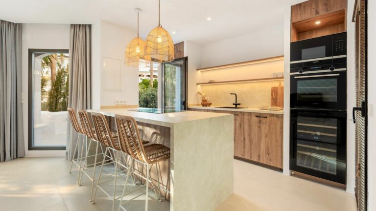 70b03ab1c9fe66ca8523e40ca9311d35 - 3