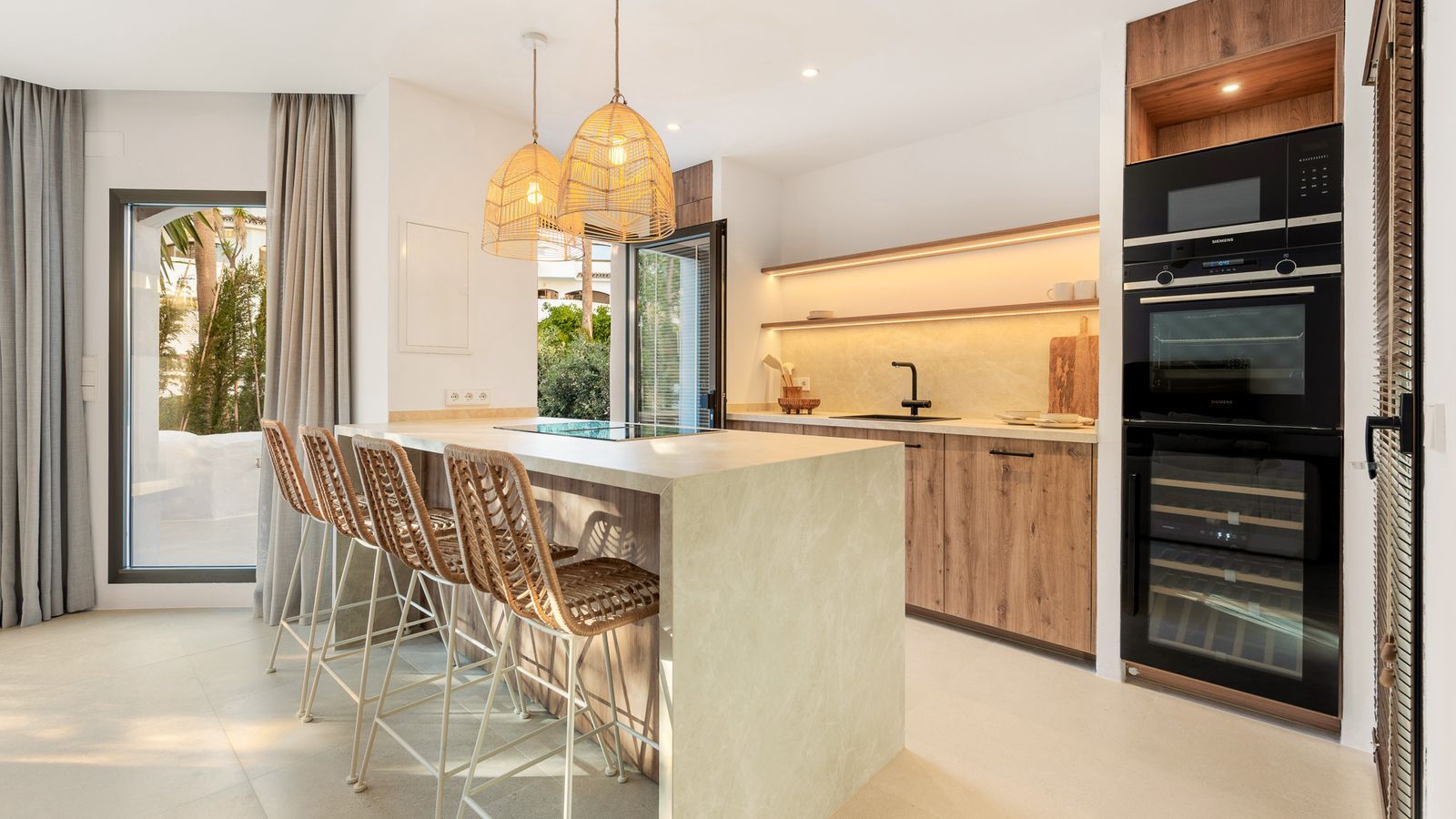 70b03ab1c9fe66ca8523e40ca9311d35 - 3