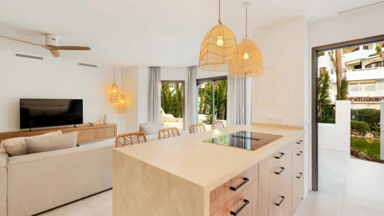 70b03ab1c9fe66ca8523e40ca9311d35 - 5