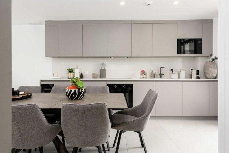 71b9c1de4c29c7c2ddebe7d5dbc4b6a7 - 7