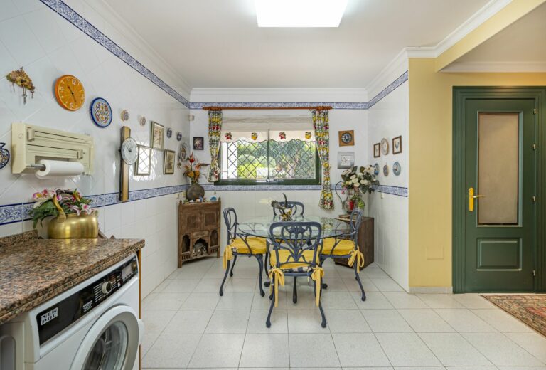 7239219e29d1cf13a4ba66f08ccde647 - 10