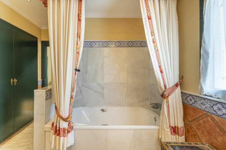 7239219e29d1cf13a4ba66f08ccde647 - 14