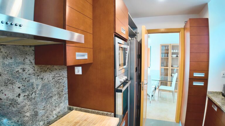 727aed21516e50413ce42cc7a028658a - 11