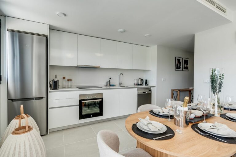 72e1f6da2b17b20457e1af6f30e053d5 - 12