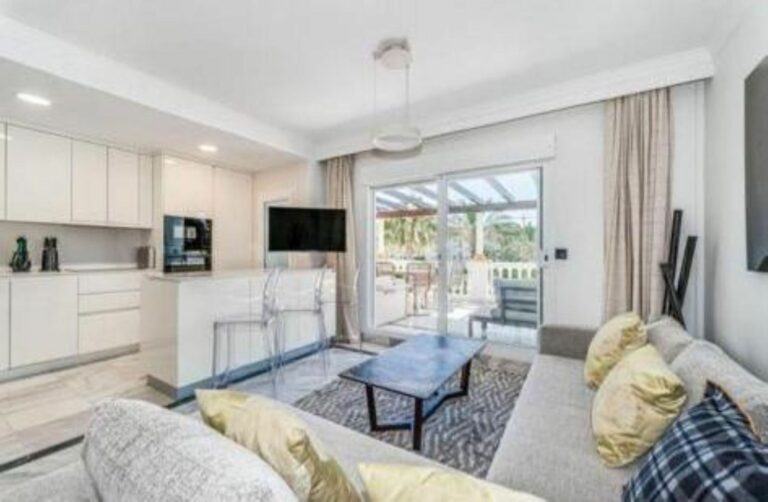 734044e4dd99b2c07acbd629203cd83c - 4