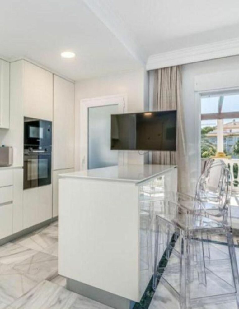 734044e4dd99b2c07acbd629203cd83c - 6