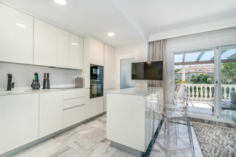 734044e4dd99b2c07acbd629203cd83c - 7