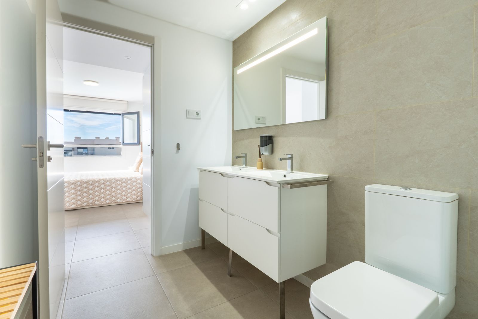 73bf90b580a50c2fc189f3b7d1440c83 - 12