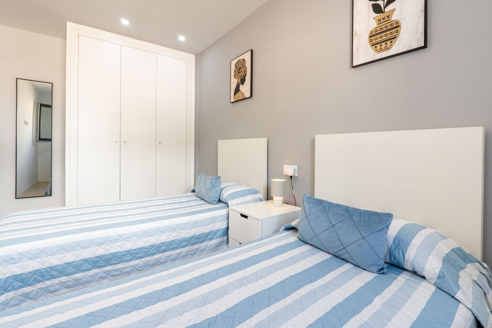 73bf90b580a50c2fc189f3b7d1440c83 - 14