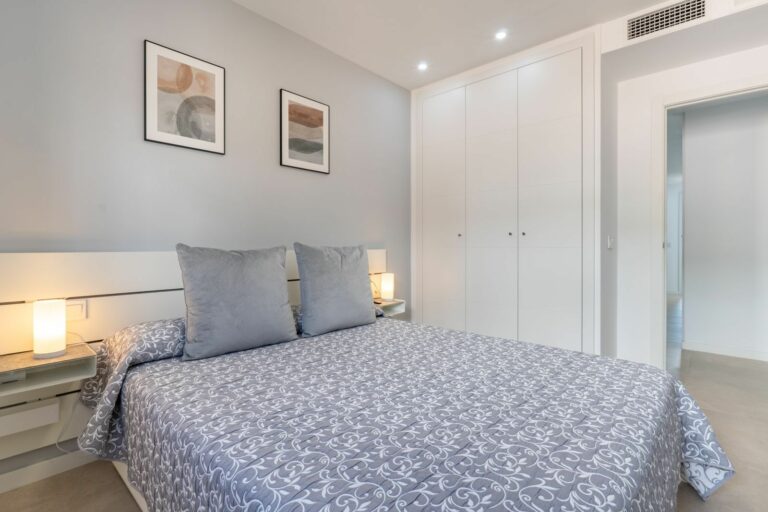 73bf90b580a50c2fc189f3b7d1440c83 - 16