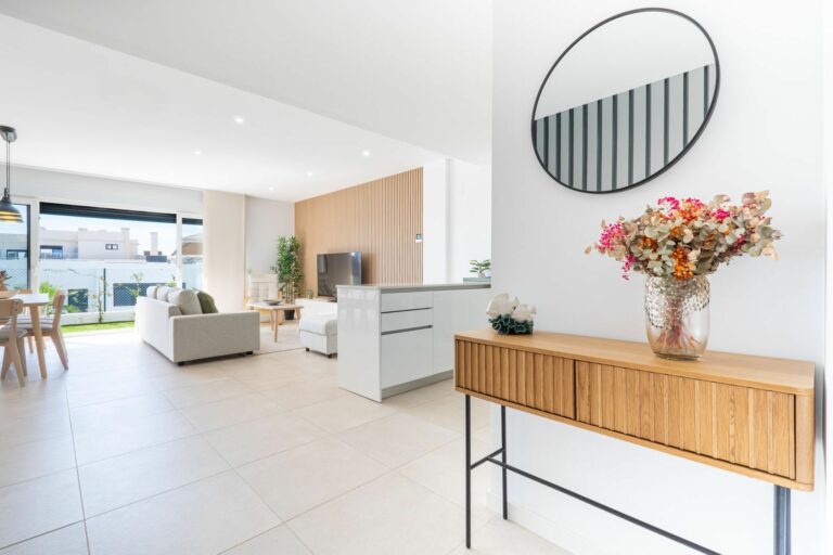 73bf90b580a50c2fc189f3b7d1440c83 - 2