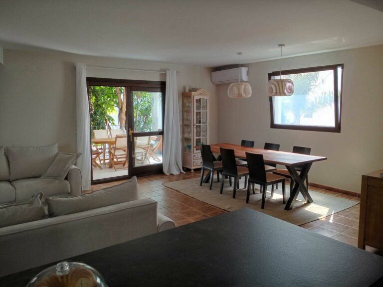 742bcb5994086c965c591477a33a2338 - 7