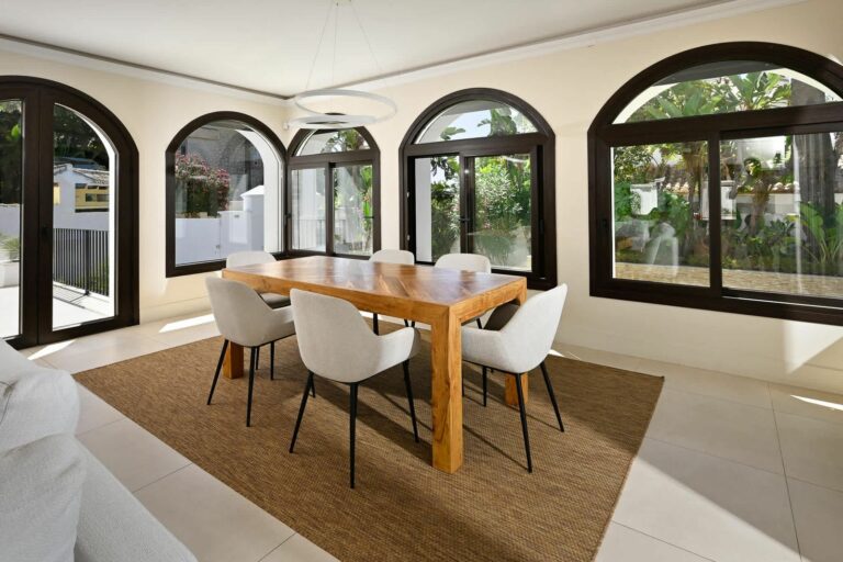 743de66318d7e8d29fceb6c6e0f2891d - 10