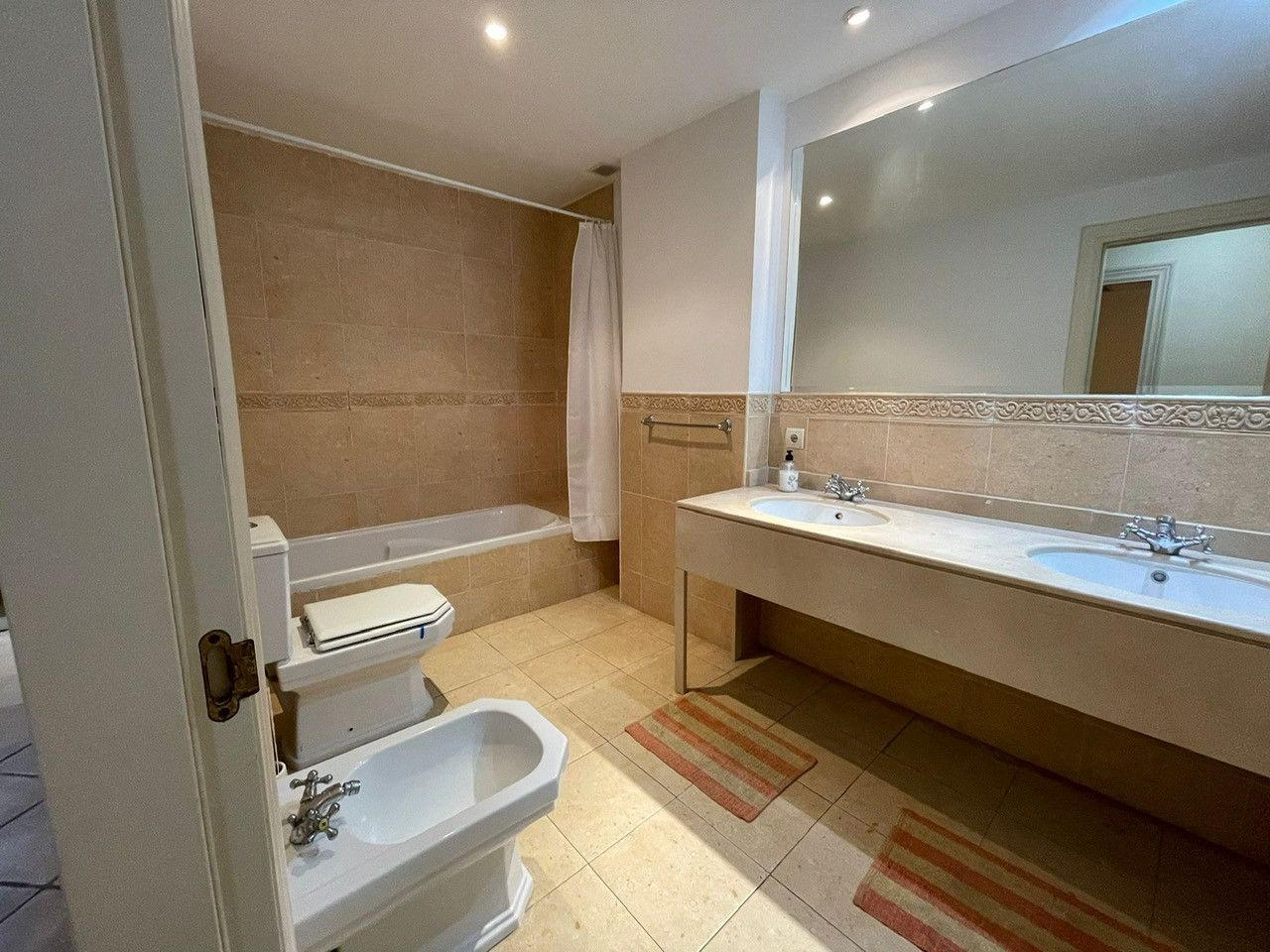 7446f1aa6879ba94f4792c86bc400b68 - 8