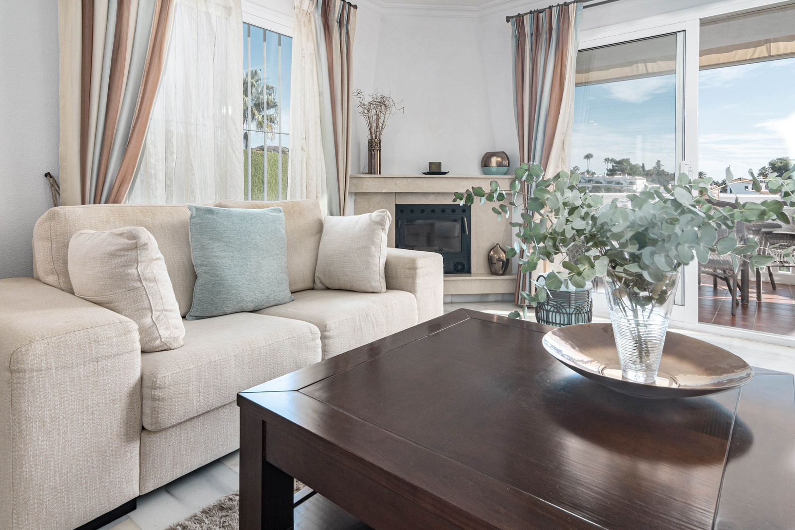 744cecb66bb08cae3bb67b4eafad14e4 - 10