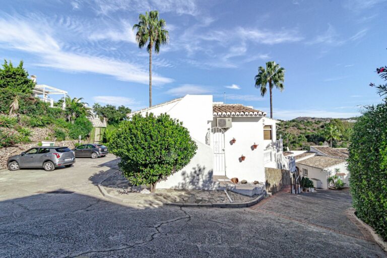 744cecb66bb08cae3bb67b4eafad14e4 - 2