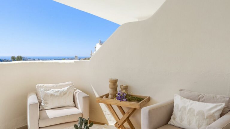 74aa90f85ff5b6d56fce126e96d29c28 - 12