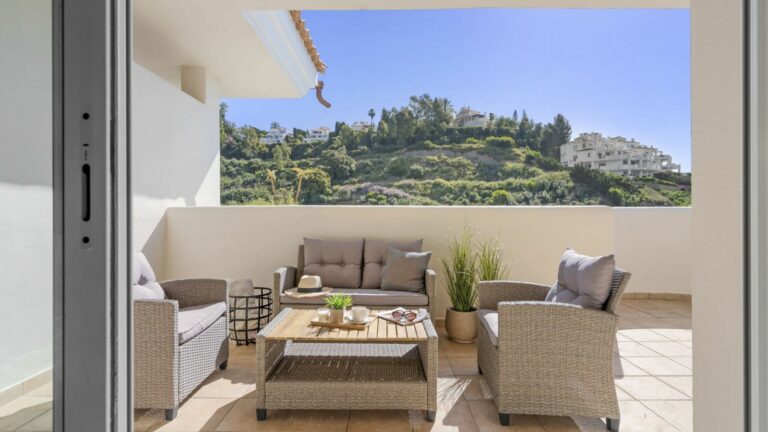 74aa90f85ff5b6d56fce126e96d29c28 - 2