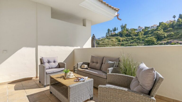 74aa90f85ff5b6d56fce126e96d29c28 - 3