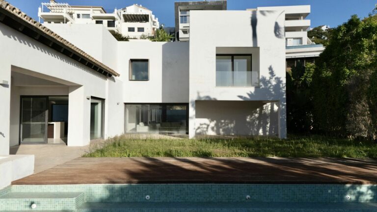 74ec834098689b51f6f100eea1ad485c - 6