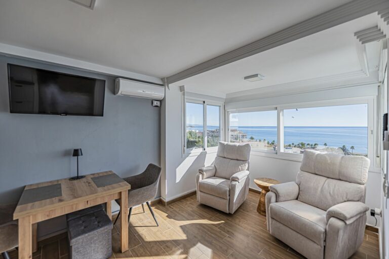 75a6c115644a4ce3cedc569a16146e39 - 1