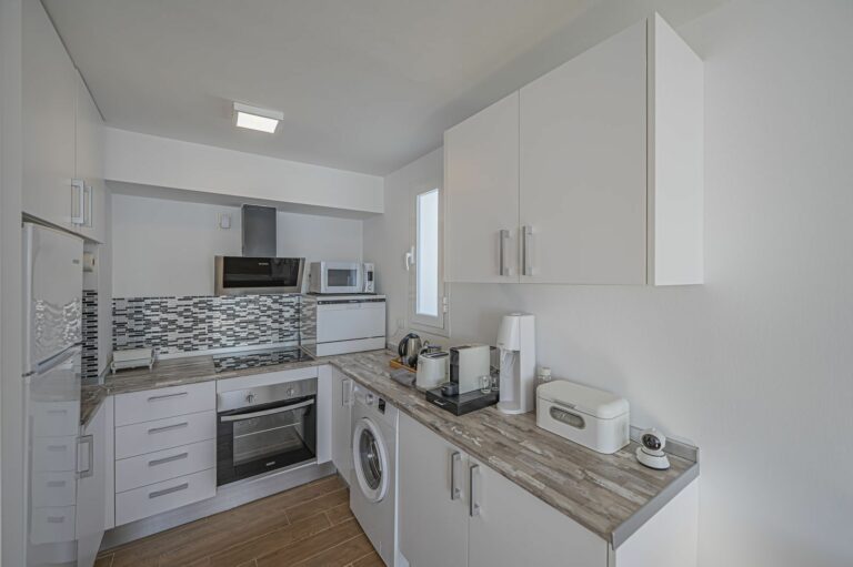 75a6c115644a4ce3cedc569a16146e39 - 11