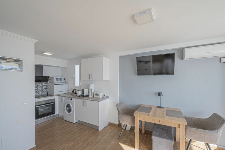 75a6c115644a4ce3cedc569a16146e39 - 8