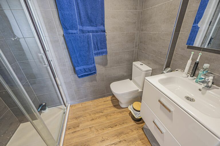 75a6c115644a4ce3cedc569a16146e39 - 9