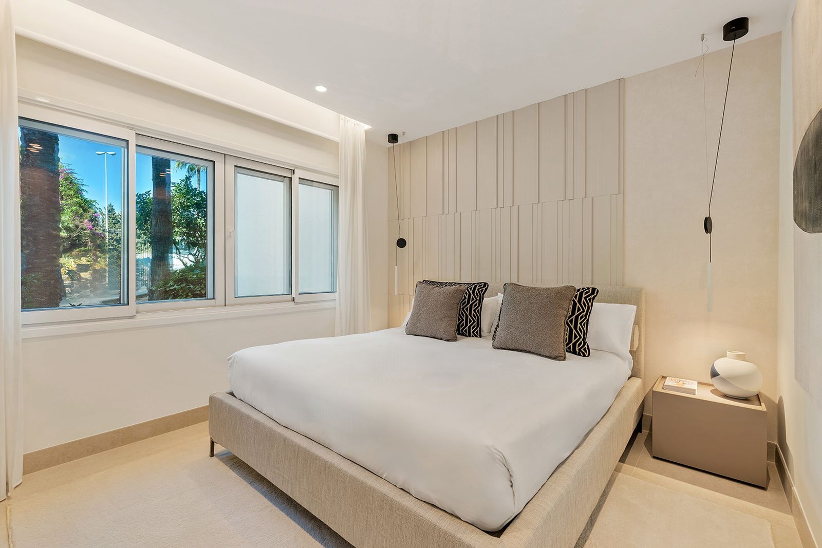 76aabb8a07d8ee955d3eece2f97d5f1f - 13