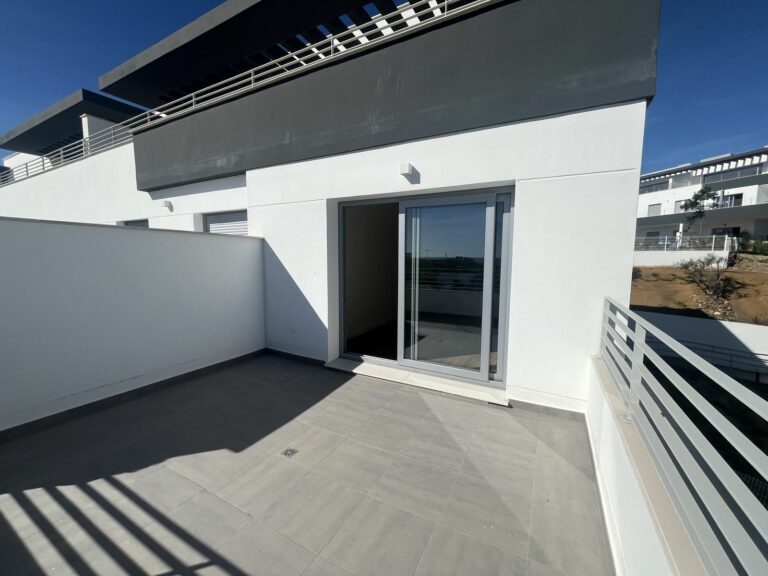 7748dfce626b8648a297027891040a25 - 4