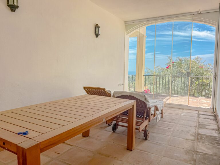 777e8ac1ae4ce062e2a5816706fe2d00 - 12