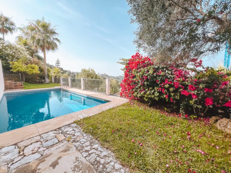 777e8ac1ae4ce062e2a5816706fe2d00 - 14