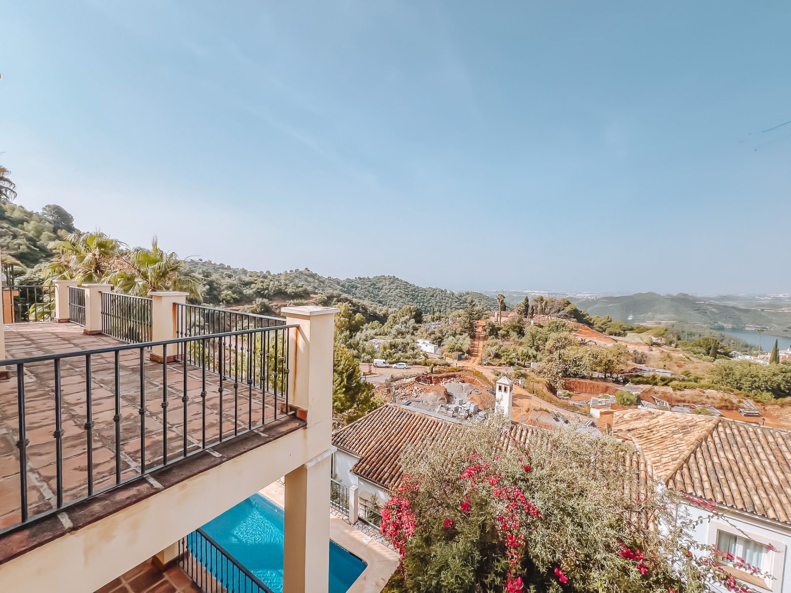 777e8ac1ae4ce062e2a5816706fe2d00 - 15