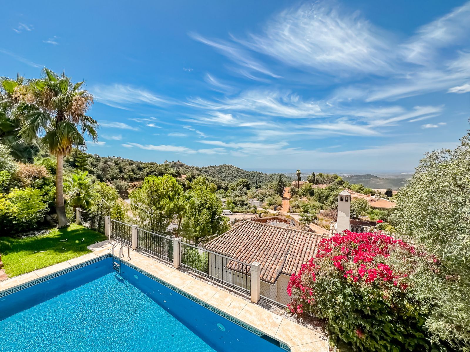 777e8ac1ae4ce062e2a5816706fe2d00 - 2