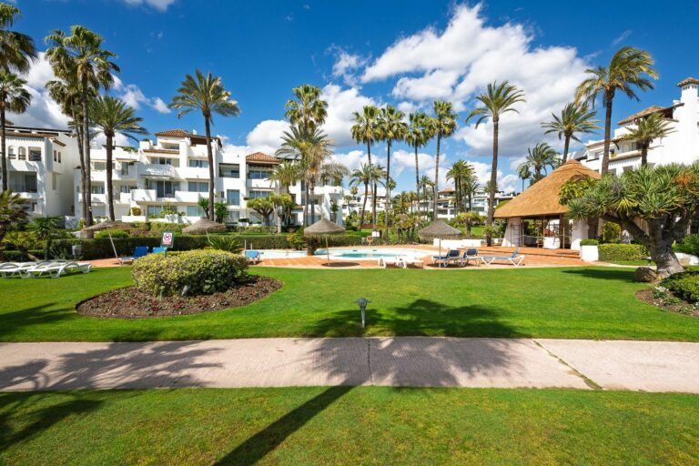 77d40ce1710001cee4c57deee2ecadee - 7