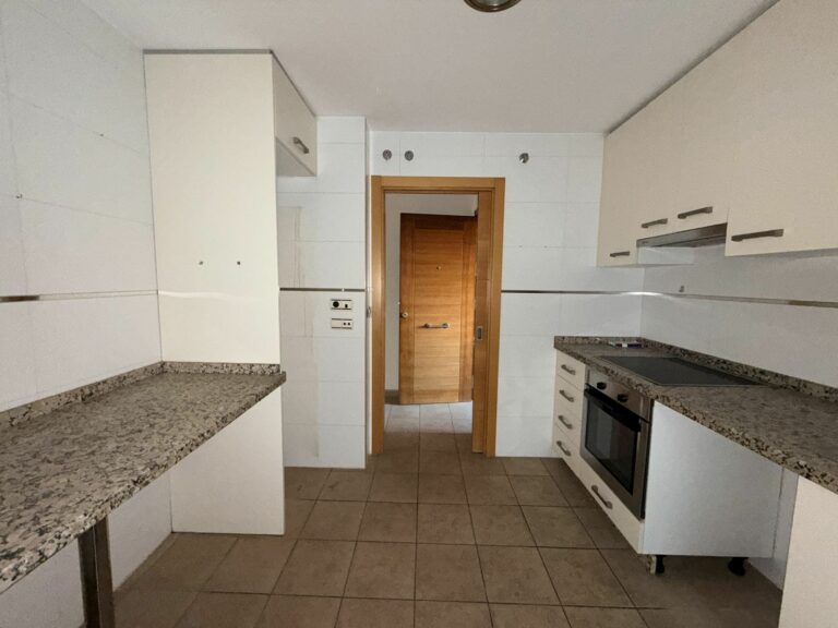 796eaf1c5a4cf98f8236e8c8a52a9546 - 14