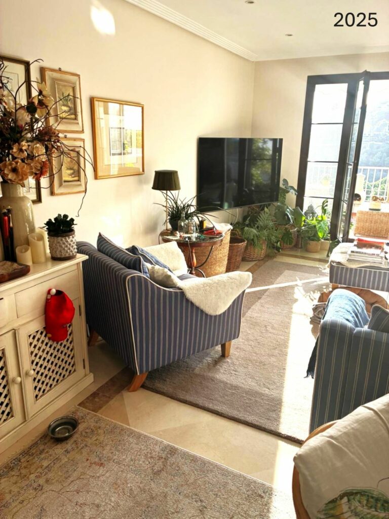 79d76cc36e8c2552a47f9a22019a12c1 - 12