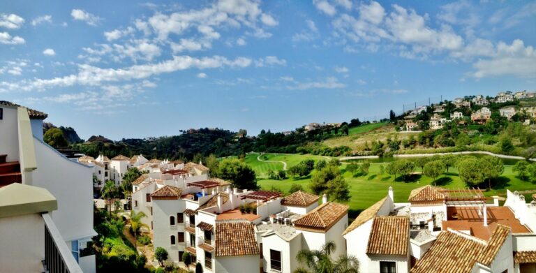 79d76cc36e8c2552a47f9a22019a12c1 - 2