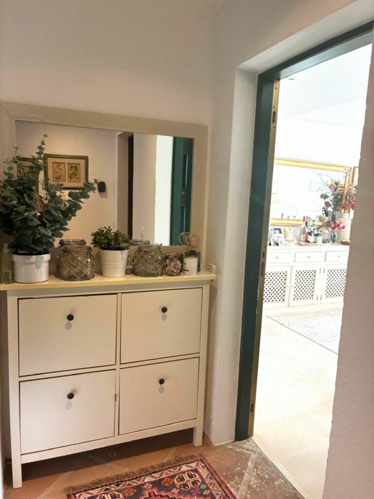 79d76cc36e8c2552a47f9a22019a12c1 - 9