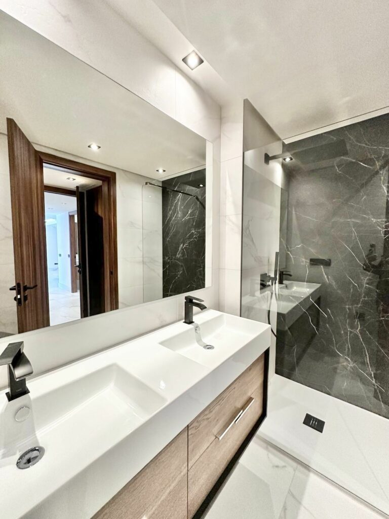 79dbc584e314e11fb17aebf60681db74 - 11