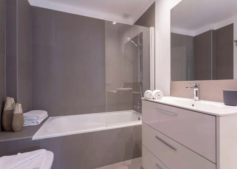 7b263c64d2d0a8c56a9b29f55a10f5fa - 11