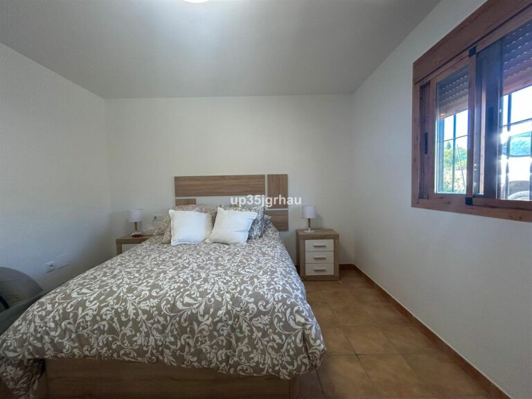 7dd2ebbcc015fbcf771b913c0478a0ee - 4