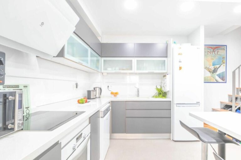 7e7180672431e68d24b5804ca667ab4e - 9