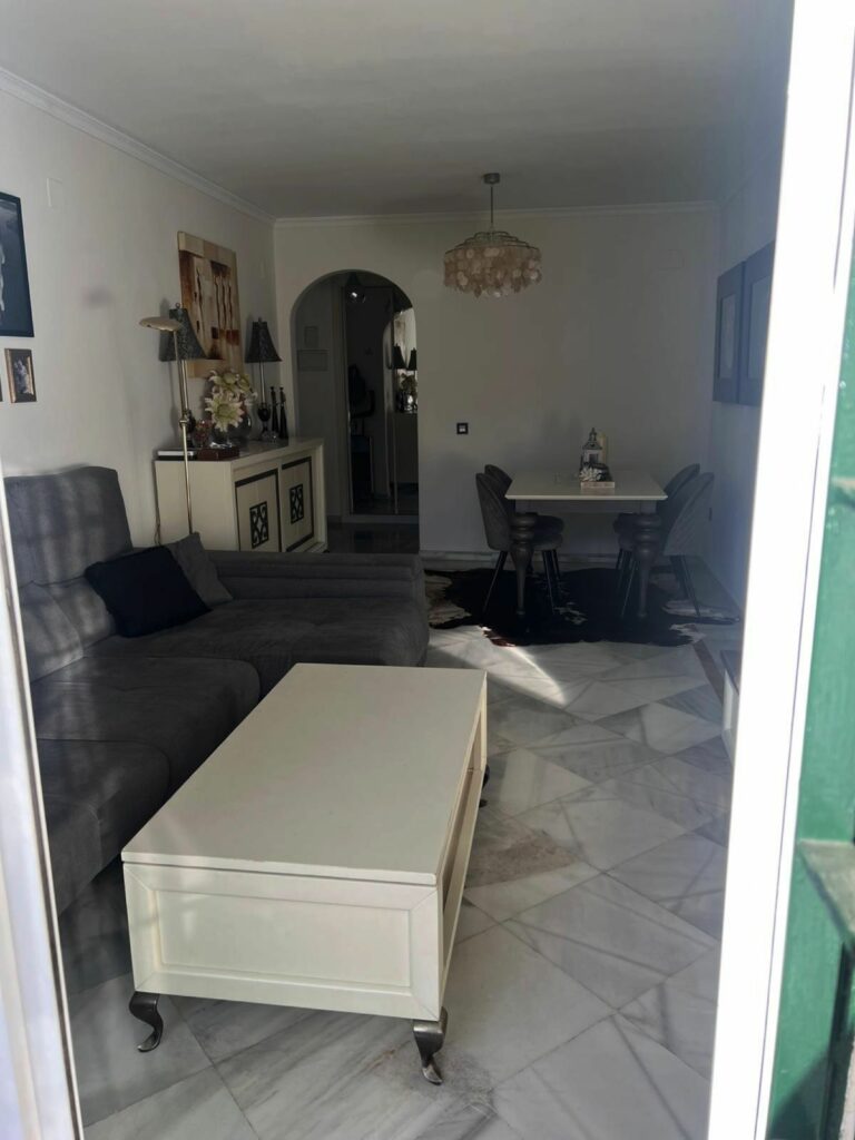 7f894cb49d141a16b9285333752d22e6 - 7