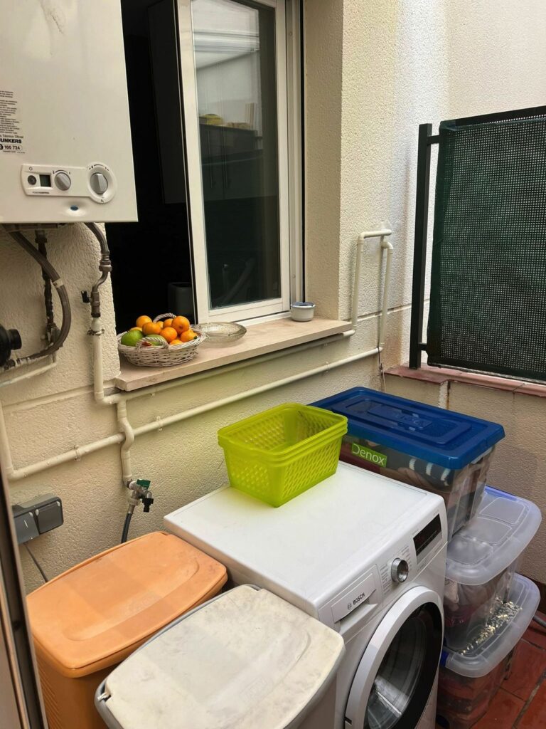 7f894cb49d141a16b9285333752d22e6 - 8