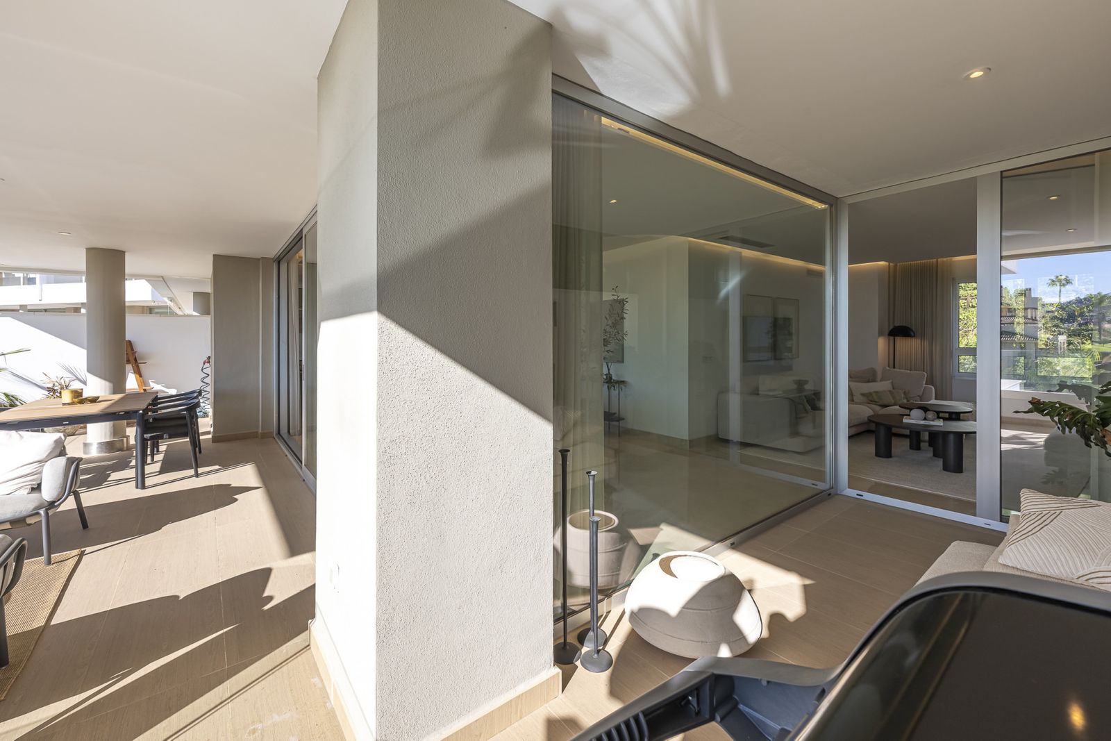 7f8b8dd992f037b953d41bdde3673b64 - 16