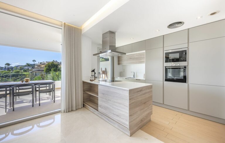 7f8b8dd992f037b953d41bdde3673b64 - 4