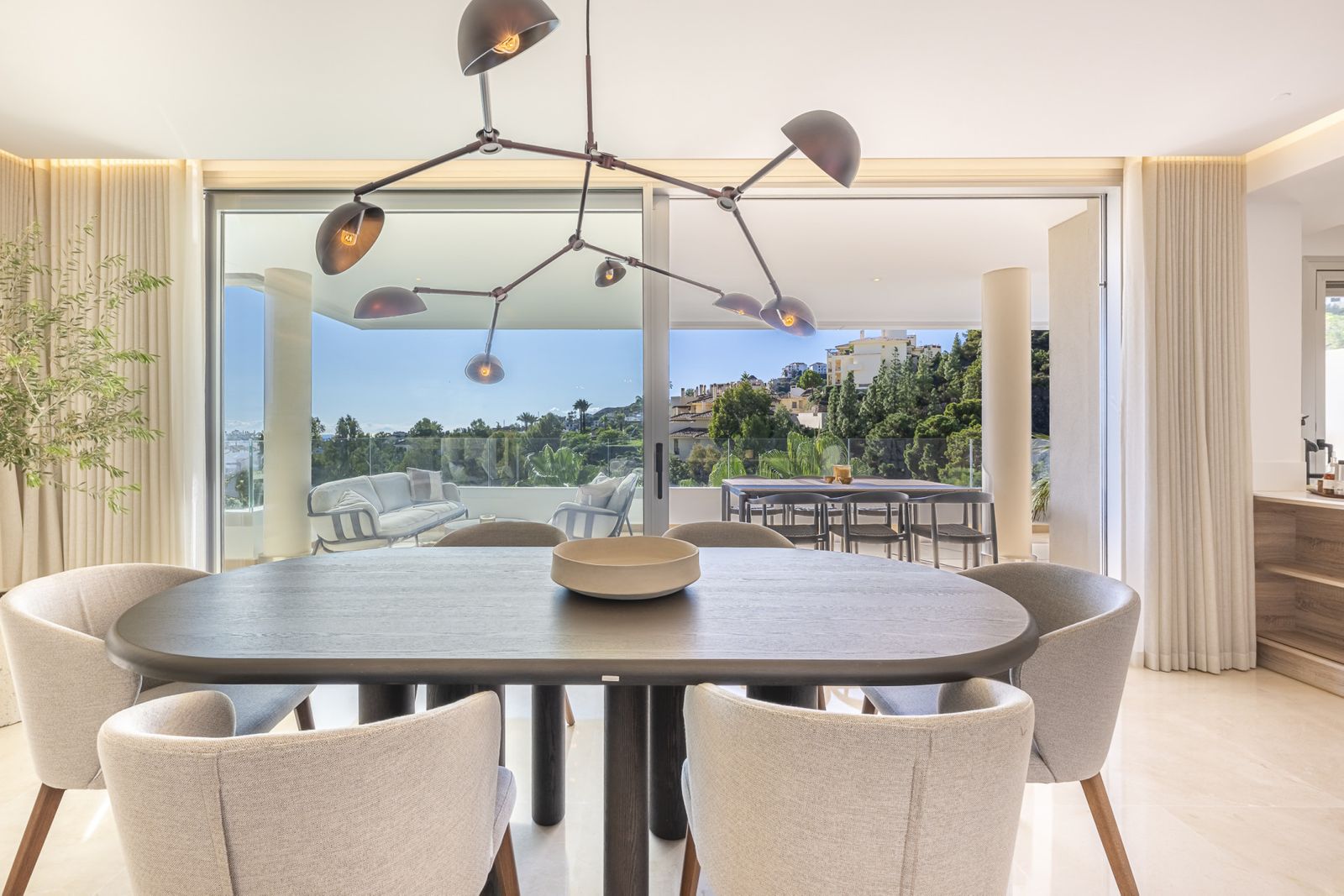 7f8b8dd992f037b953d41bdde3673b64 - 9