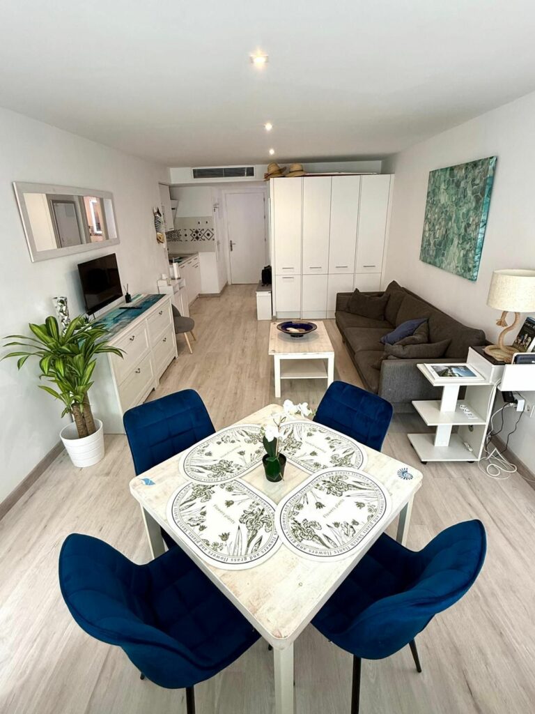 7ffa52fa060bdf47d15f72709fb597c9 - 12